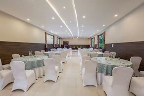 Sterling Palavelli Godavari