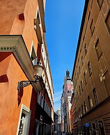 Palazzo Rosso Old Town