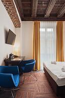 Palazzo Rosso Old Town