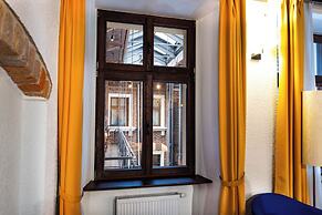 Palazzo Rosso Old Town