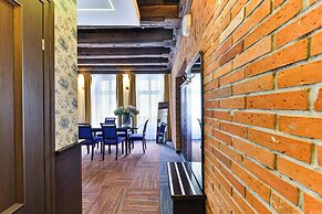 Palazzo Rosso Old Town