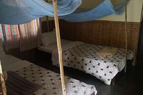 Tharu 20for7 Holiday House