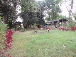 Tharu 20for7 Holiday House