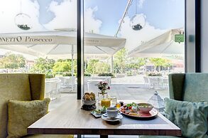 Old Town - River Point by Welcome Apartment