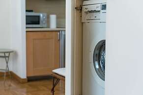 At Home Heart of Milan - Duomo Apartment