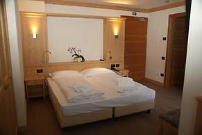 Hotel Garnì Paradisi