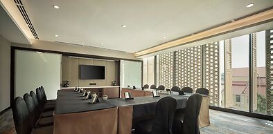 Hotel Stripes Kuala Lumpur, Autograph Collection