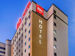 ibis Marilia