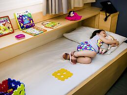 ibis Marilia