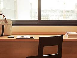 ibis Marilia