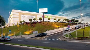 ibis Marilia