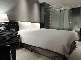 CHECK inn Taipei Main Station