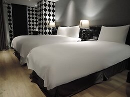 CHECK inn Taipei Main Station