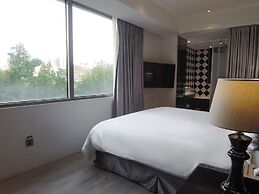 CHECK inn Taipei Main Station