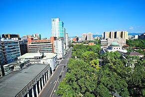 CHECK inn Taipei Main Station