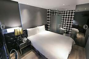 CHECK inn Taipei Main Station