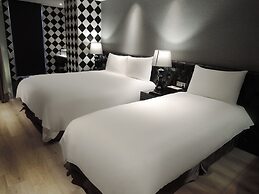 CHECK inn Taipei Main Station