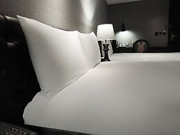 CHECK inn Taipei Main Station