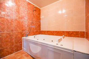 Charlot Castle Hotel