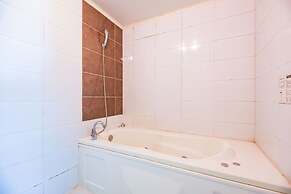 Charlot Castle Hotel