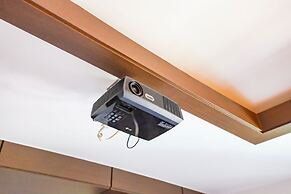 Charlot Castle Hotel