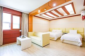 Charlot Castle Hotel