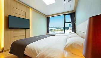 Paulownia Hostel & Guest House