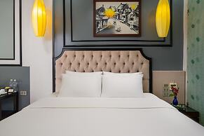 Bella Premier Hotel & Rooftop Skybar