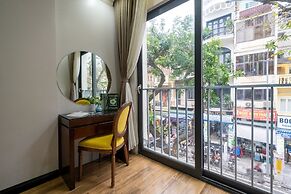 Bella Premier Hotel & Rooftop Skybar