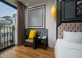 Bella Premier Hotel & Rooftop Skybar