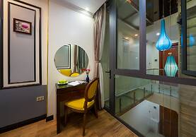 Bella Premier Hotel & Rooftop Skybar