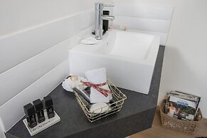 Osnata Boutique Suites