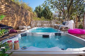 Osnata Boutique Suites