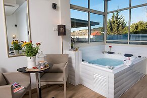 Osnata Boutique Suites