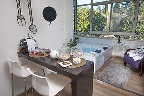 Osnata Boutique Suites