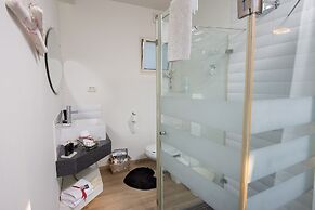 Osnata Boutique Suites