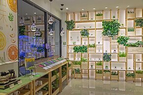 Green Hotel - West District