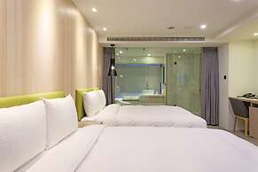 Green Hotel - West District