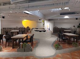 Green Hotel - West District