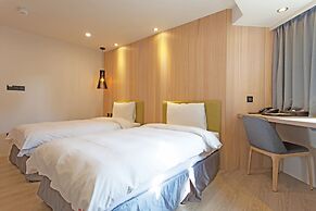 Green Hotel - West District