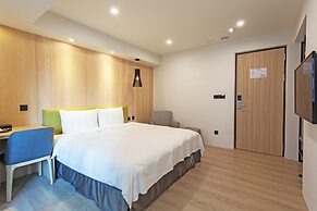 Green Hotel - West District