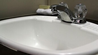 Shale Lodge Pleasanton