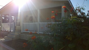 Shale Lodge Pleasanton