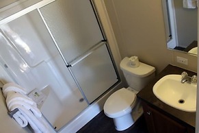 Shale Lodge Pleasanton