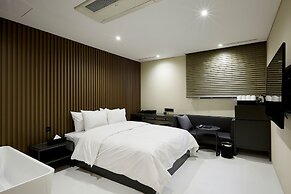 Hotel The Artist Yeoksam