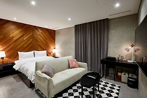 Hotel The Artist Yeoksam