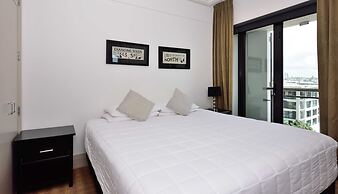 Pelicanstay at Auckland Viaduct Harbour