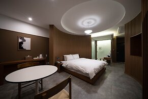 Brown-Dot Hotel Daegu Hyukshin Doshi