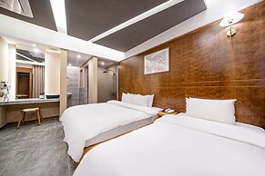 Brown-Dot Hotel Daegu Hyukshin Doshi