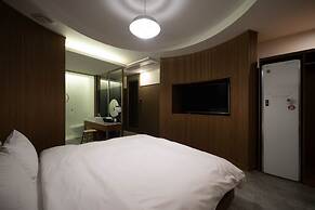 Brown-Dot Hotel Daegu Hyukshin Doshi